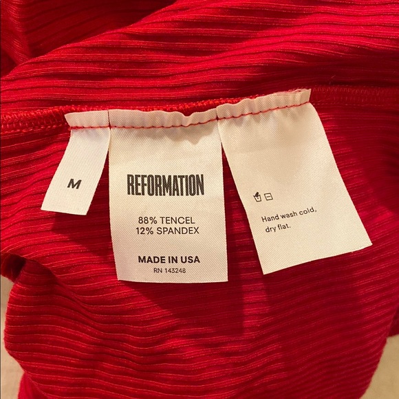 Reformation Ribbed Red Top - Picture 2 of 2